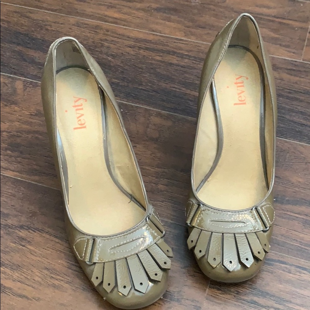 Levity Light Brown Block Heel Size 9